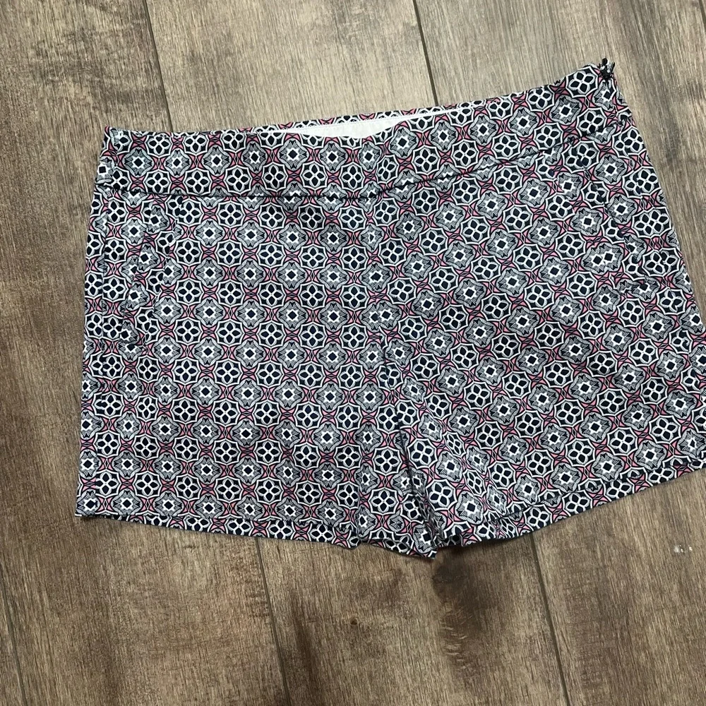 J.‎ Crew High Waist Black and White Geometric Shorts 10